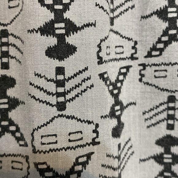 Gabrielle vintage stickman oversized gray blouse. Size Small but fits medium - Picture 6 of 8